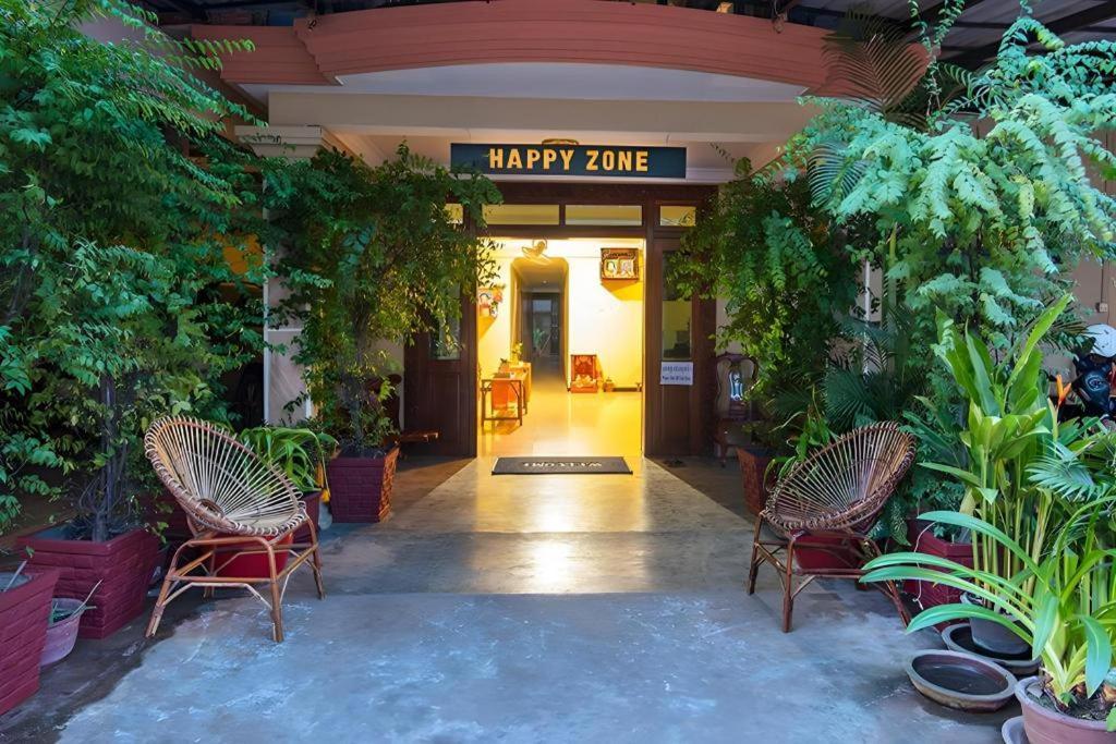 Happy Zone Hostel Siem Reap Luaran gambar