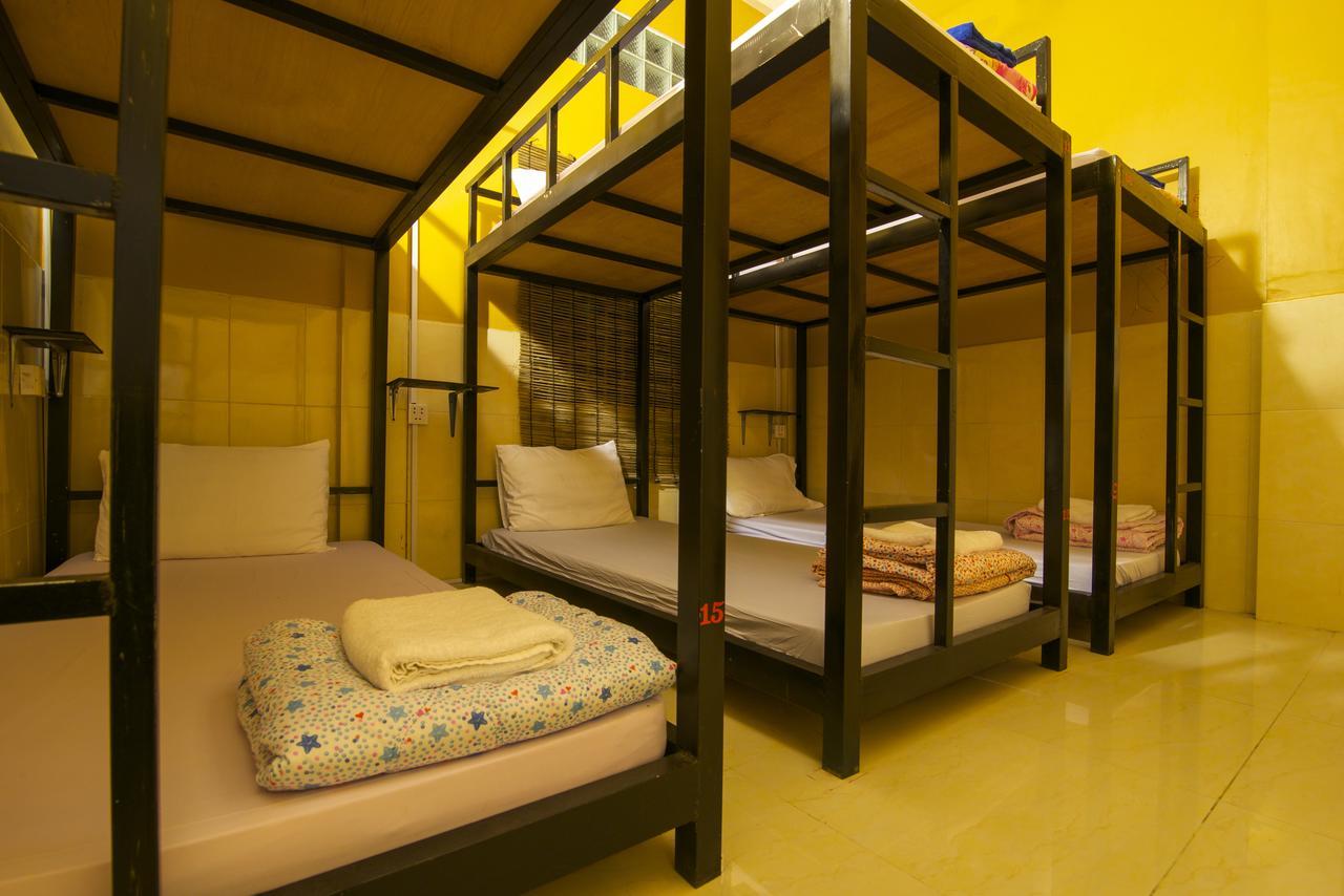 Happy Zone Hostel Siem Reap Luaran gambar